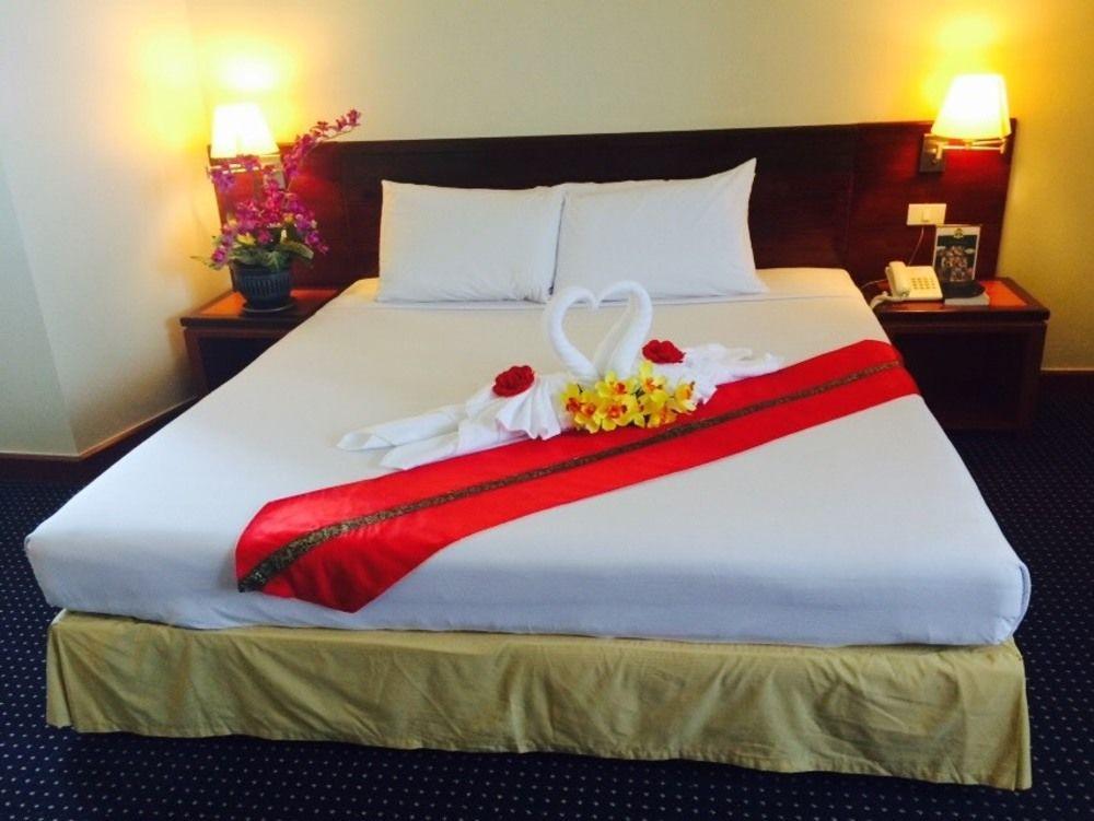 Hatyai Golden Crown Hotel Хатъяй Экстерьер фото