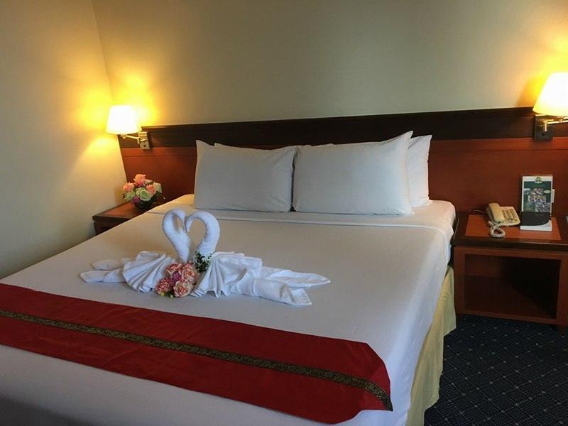 Hatyai Golden Crown Hotel Хатъяй Экстерьер фото